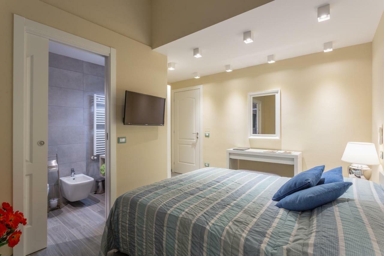 Le Stanze Di Carla! Bagno Privato, Cucina In Comune Firenze Eksteriør bilde